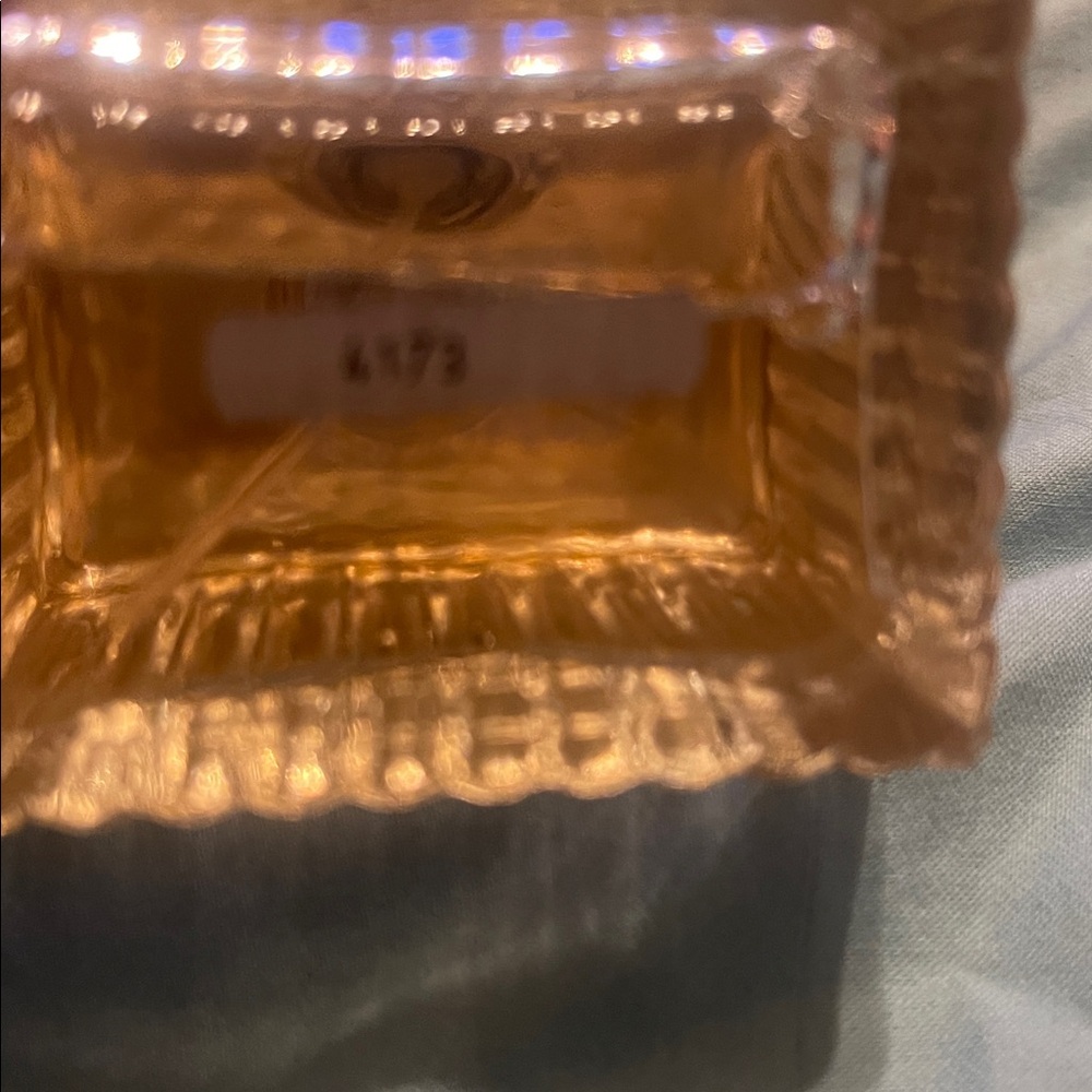 Chloé Perfume with Ribbon - Picture 3 of 3